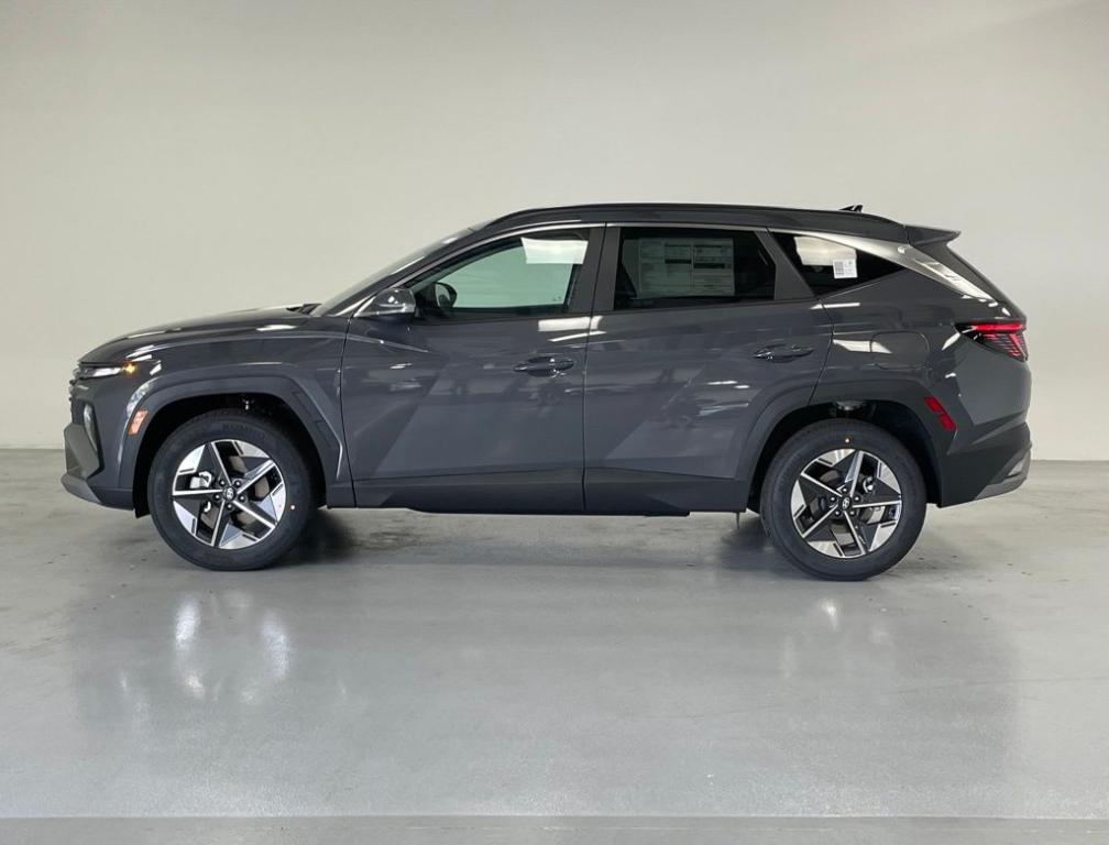 new 2025 Hyundai Tucson car, priced at $35,990