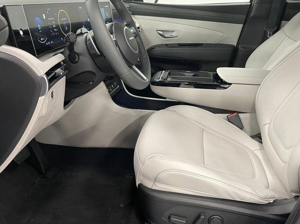 new 2025 Hyundai Tucson car, priced at $40,623