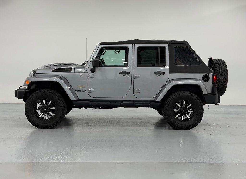 used 2015 Jeep Wrangler Unlimited car, priced at $18,250