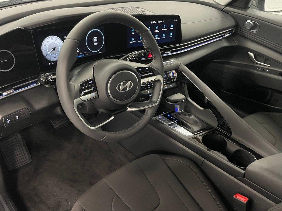 new 2025 Hyundai Elantra car, priced at $26,472