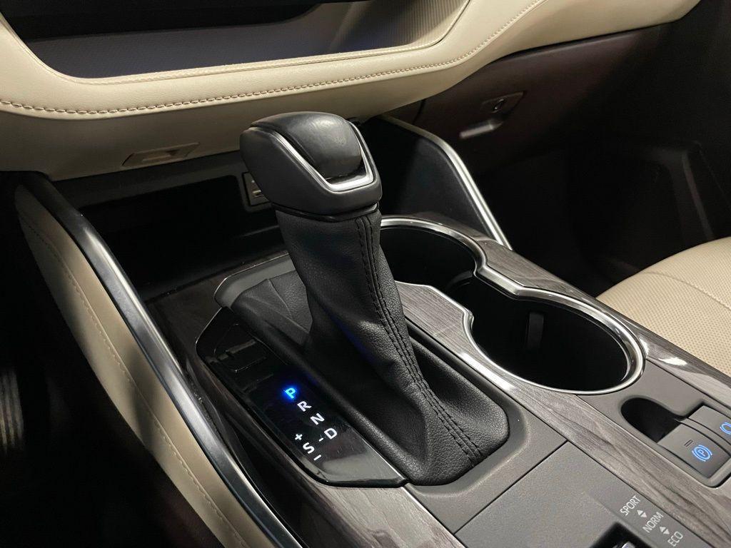 used 2022 Toyota Highlander Hybrid car, priced at $42,000