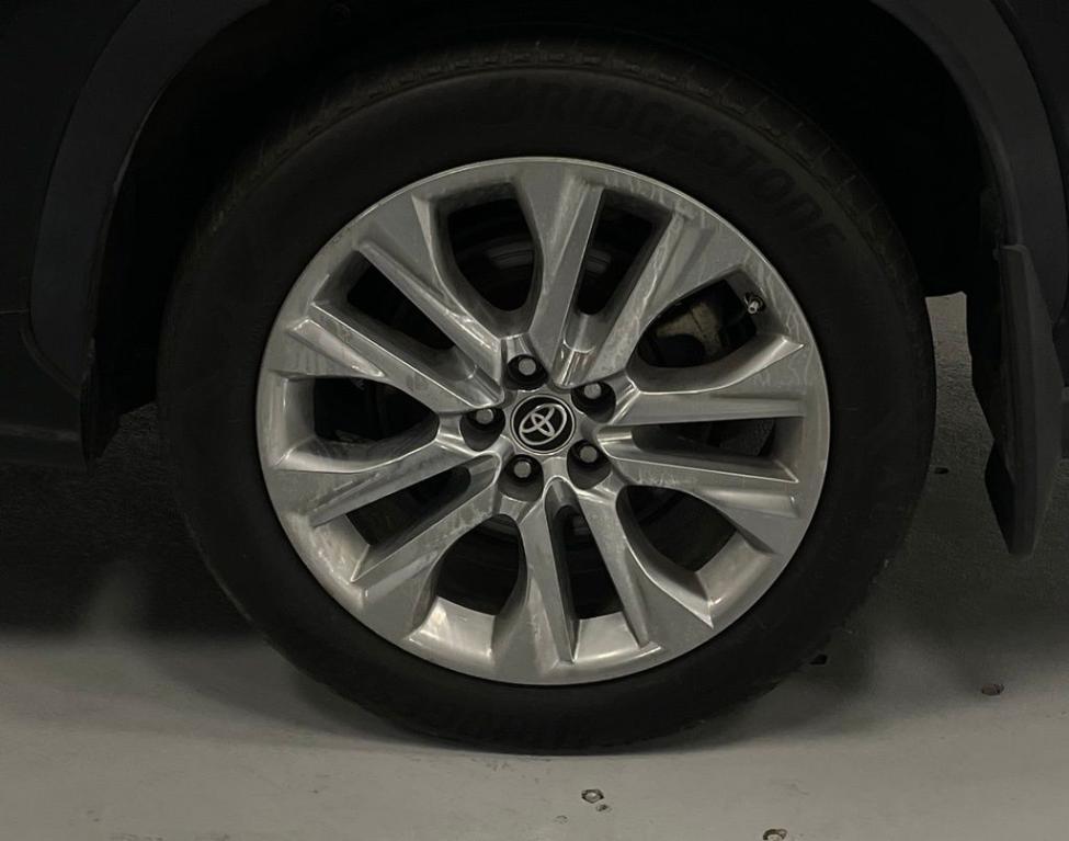 used 2022 Toyota Highlander Hybrid car, priced at $42,000