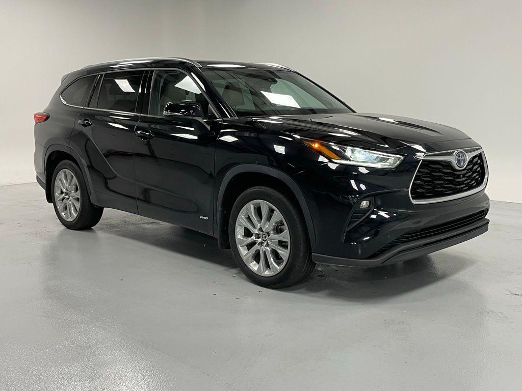 used 2022 Toyota Highlander Hybrid car, priced at $42,000