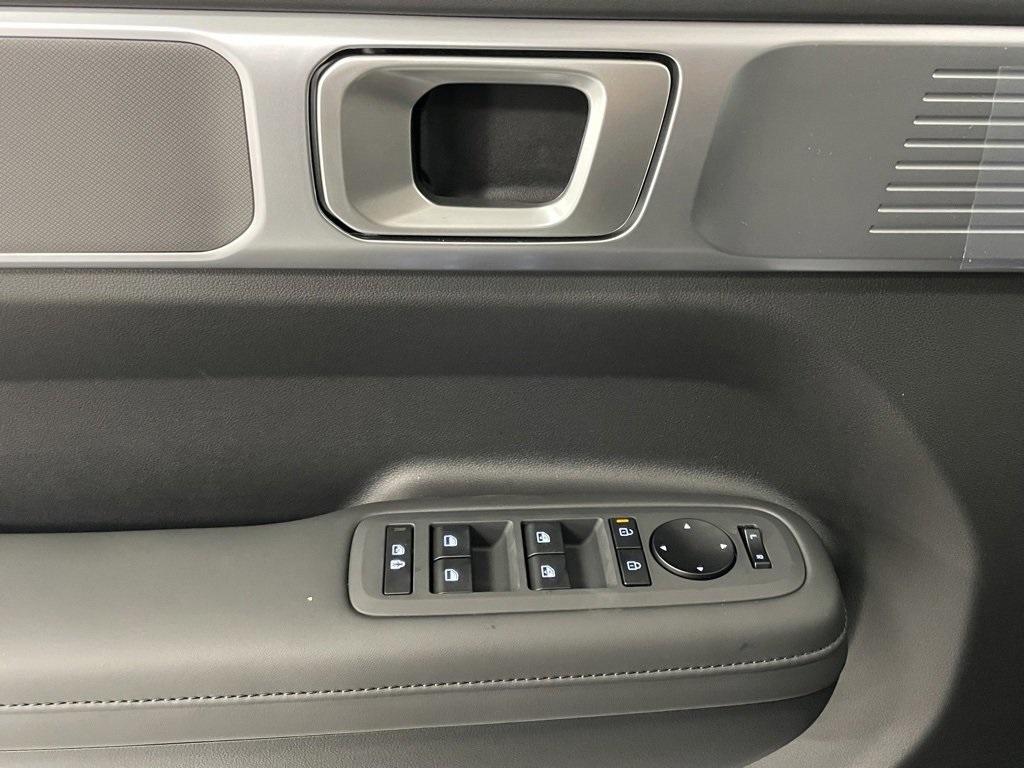 new 2025 Hyundai Santa Fe car, priced at $41,820