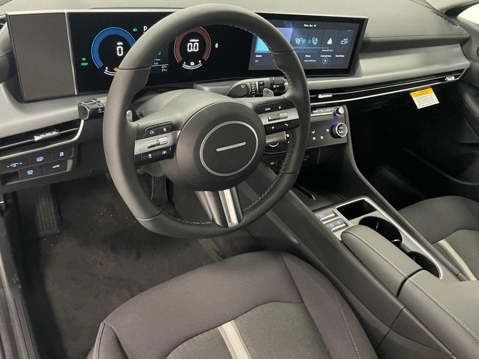 new 2025 Hyundai Sonata Hybrid car, priced at $32,369