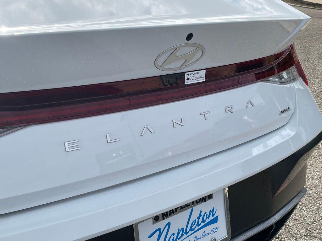 new 2025 Hyundai ELANTRA HEV car, priced at $31,598
