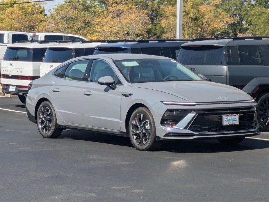 new 2024 Hyundai Sonata car, priced at $27,720