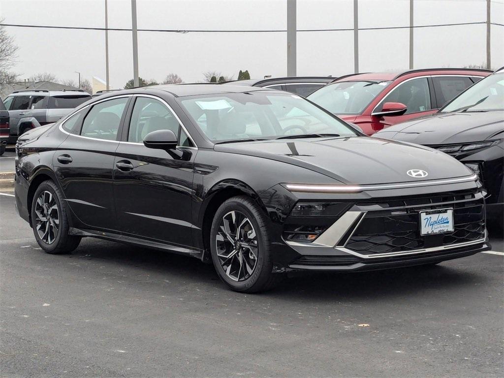 new 2025 Hyundai Sonata car, priced at $29,955