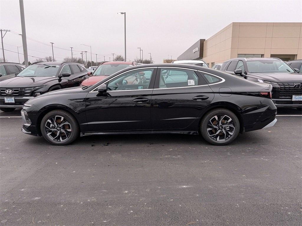 new 2025 Hyundai Sonata car, priced at $29,955