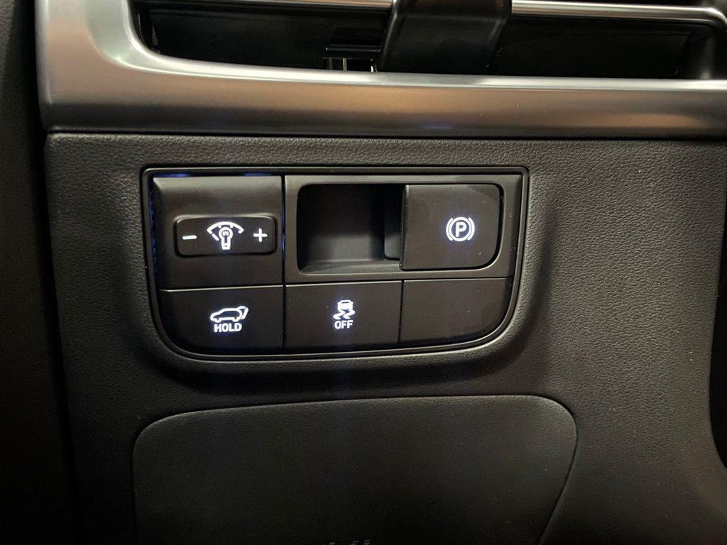 new 2025 Hyundai Tucson car, priced at $40,890