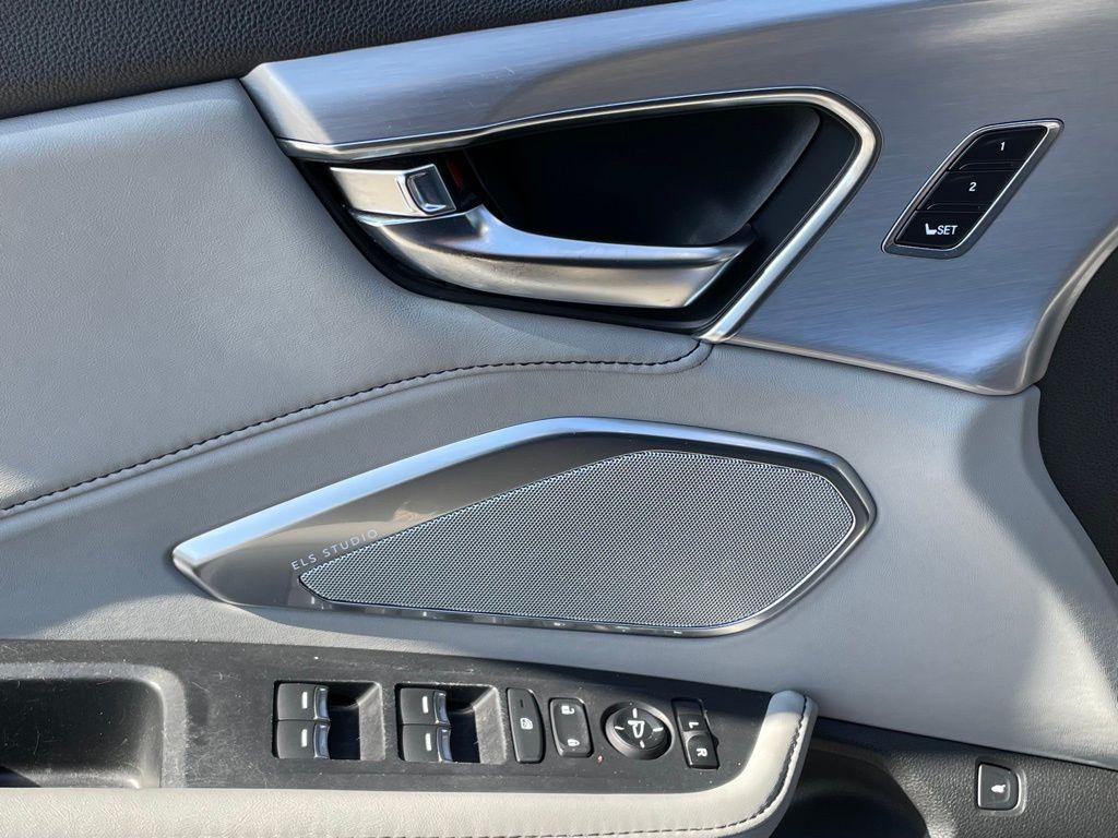 used 2019 Acura RDX car, priced at $27,000