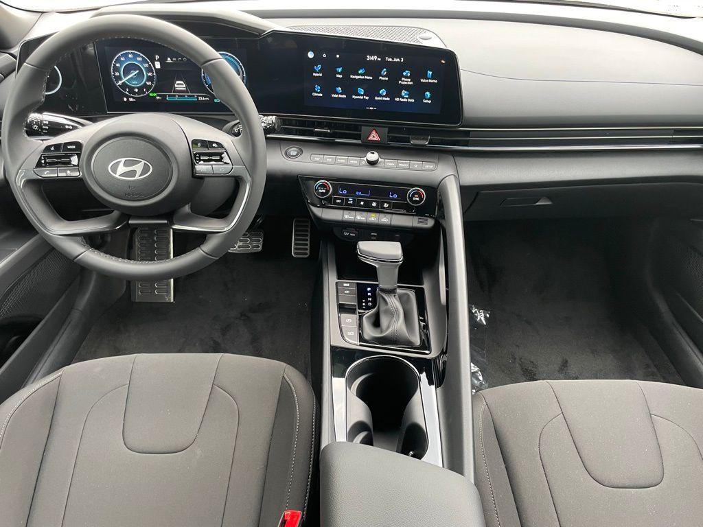 new 2025 Hyundai ELANTRA HEV car, priced at $28,734