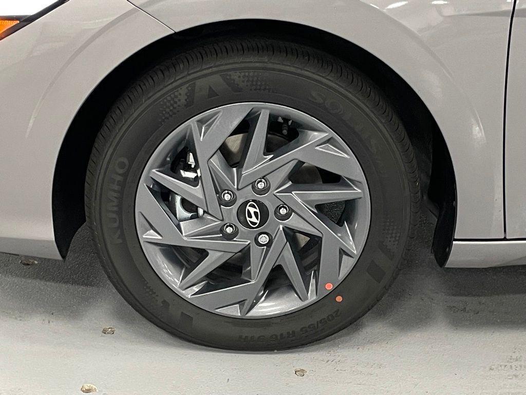new 2025 Hyundai ELANTRA HEV car, priced at $26,775