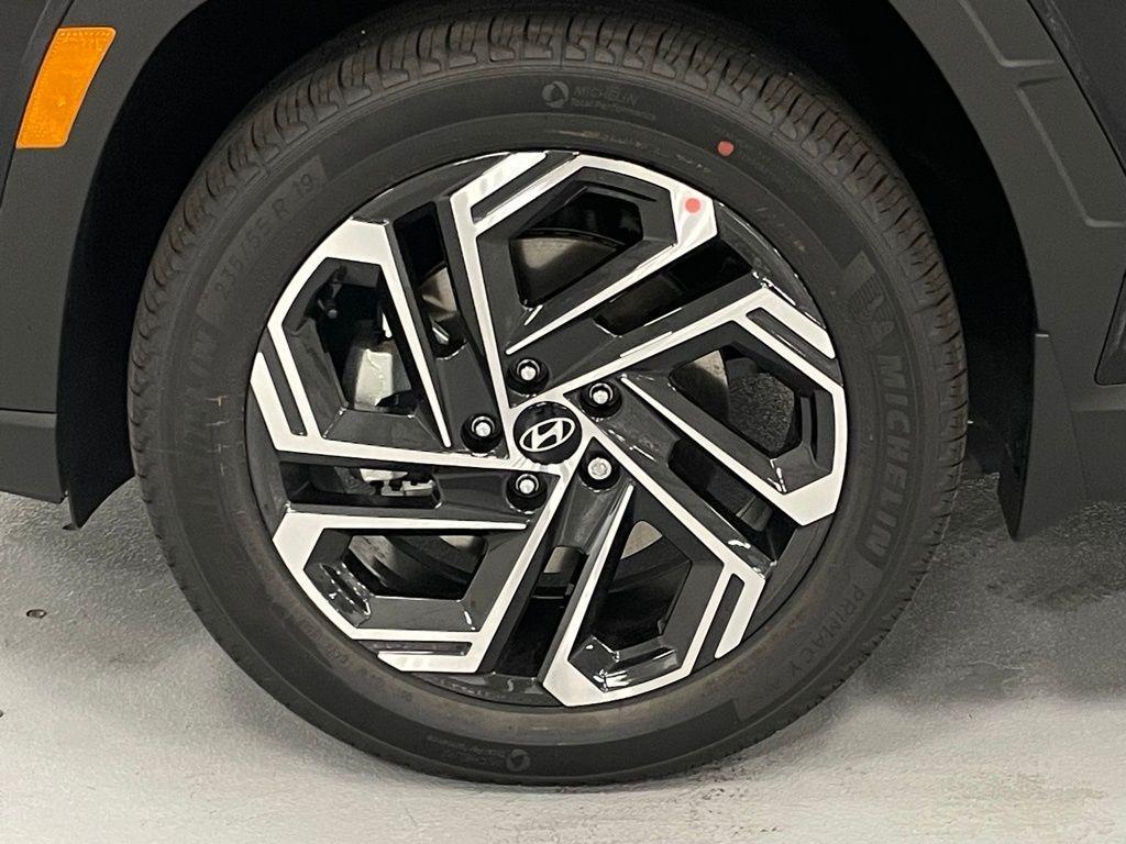 new 2025 Hyundai Tucson car, priced at $40,890