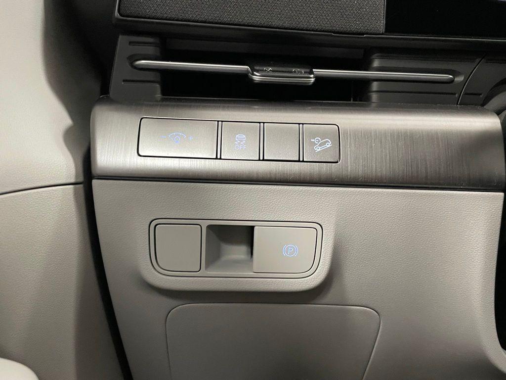new 2025 Hyundai Kona car, priced at $29,154