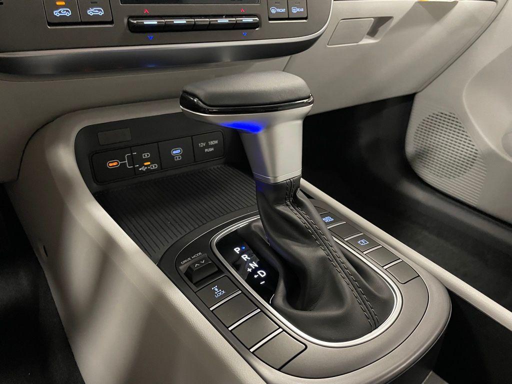 new 2025 Hyundai Kona car, priced at $29,154