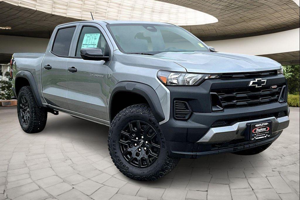 new 2025 Chevrolet Colorado car, priced at $39,819