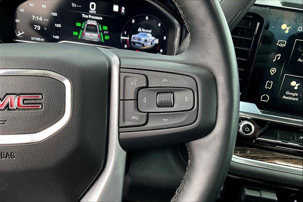 used 2023 GMC Sierra 1500 car, priced at $40,911