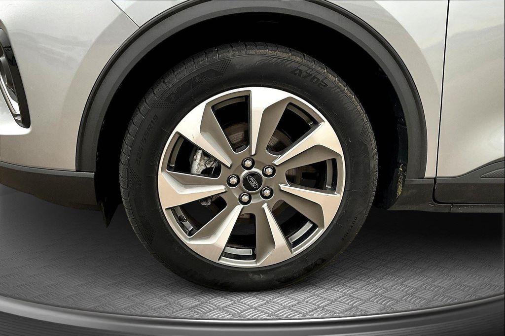 used 2023 Ford Escape car, priced at $24,000