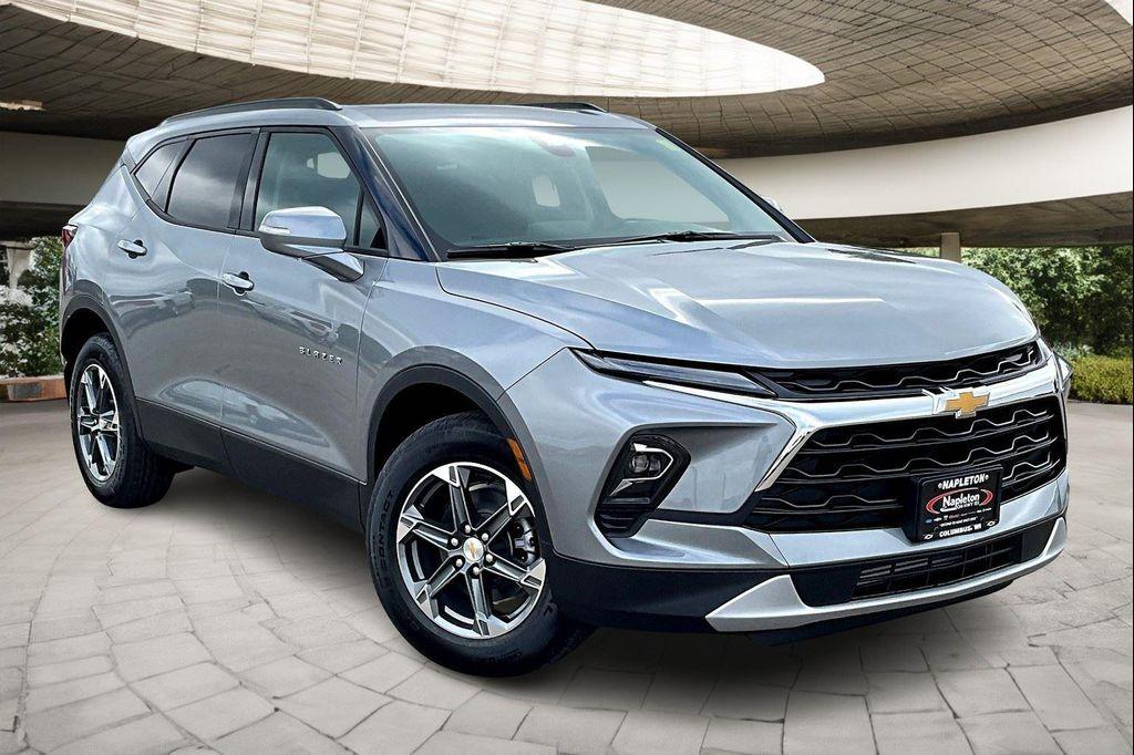 new 2025 Chevrolet Blazer car, priced at $39,905