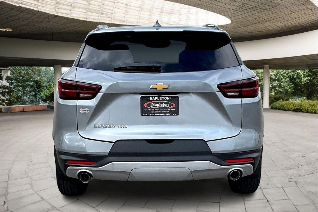 new 2025 Chevrolet Blazer car, priced at $39,905