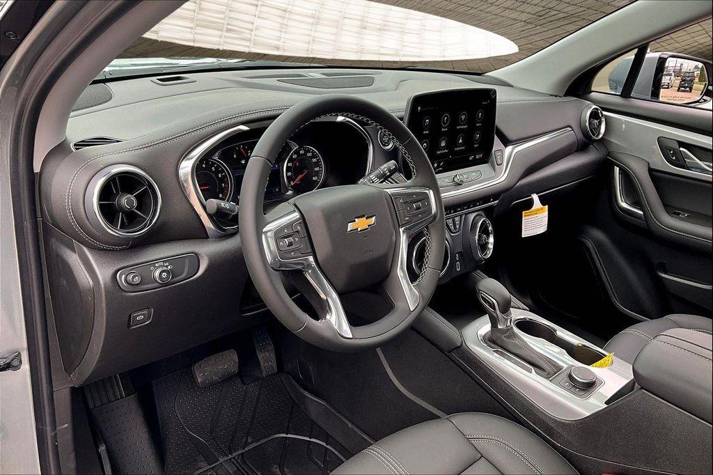 new 2025 Chevrolet Blazer car, priced at $39,905