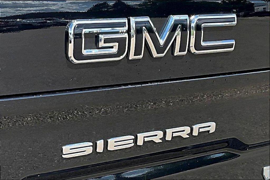 used 2021 GMC Sierra 1500 car, priced at $36,000