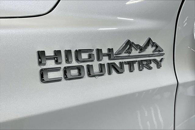 new 2025 Chevrolet Suburban car, priced at $87,690