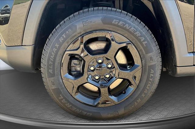 used 2023 Jeep Compass car, priced at $21,900