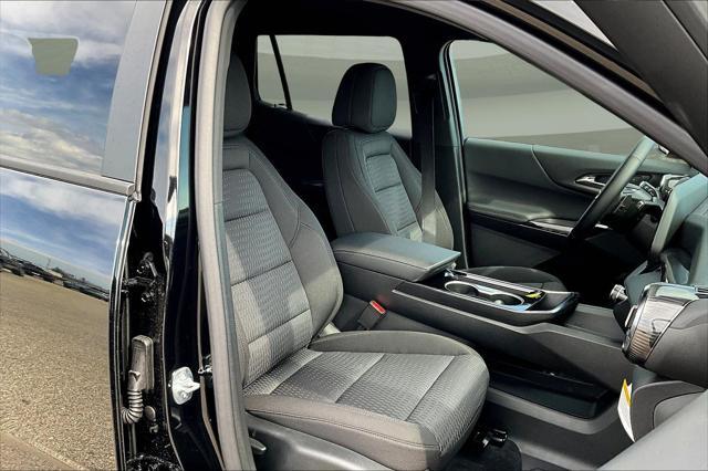 new 2025 Chevrolet Equinox car, priced at $31,995