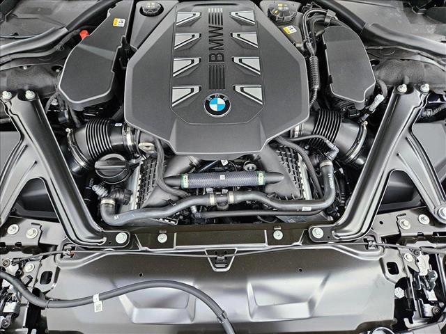 new 2025 BMW 760 car, priced at $138,485