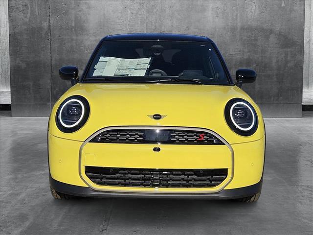 new 2025 MINI Hardtop car, priced at $39,295