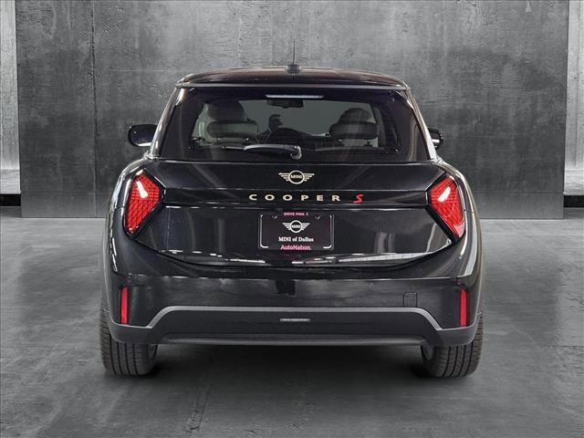 new 2025 MINI Hardtop car, priced at $37,295