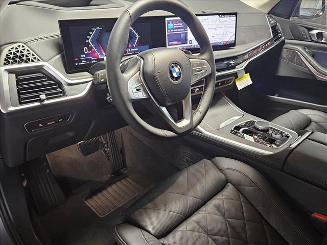 new 2025 BMW X7 car, priced at $89,620