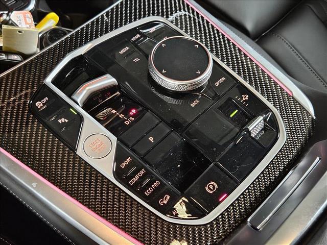 new 2025 BMW X7 car, priced at $113,245