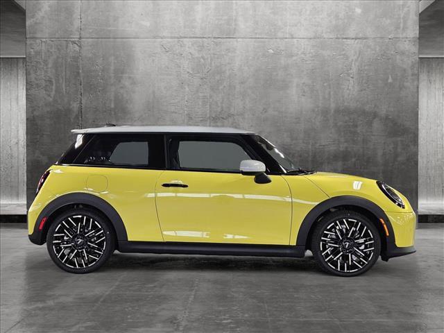 new 2025 MINI Hardtop car, priced at $35,895