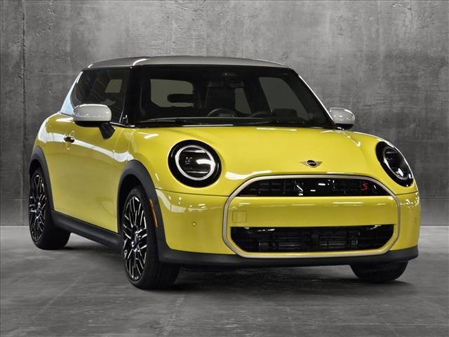 new 2025 MINI Hardtop car, priced at $35,895