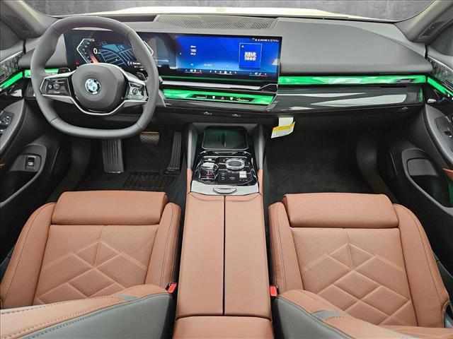 new 2025 BMW 540 car, priced at $77,025