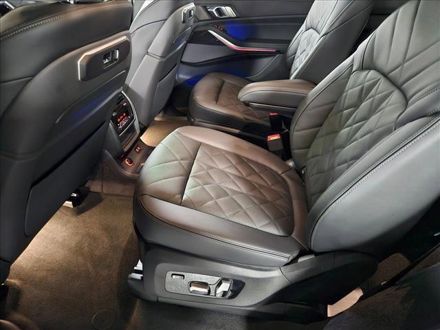 new 2026 BMW X7 car, priced at $99,465