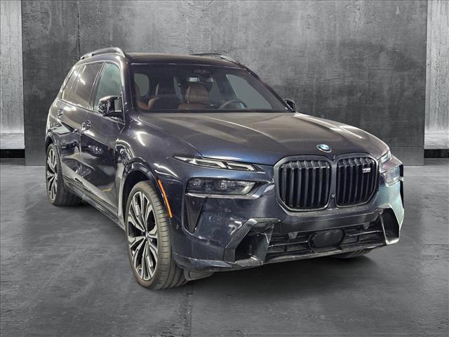 new 2025 BMW X7 car, priced at $119,030