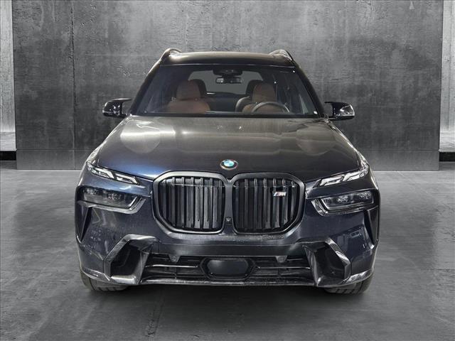 new 2025 BMW X7 car, priced at $119,030