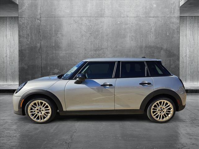 new 2025 MINI Hardtop car, priced at $36,595