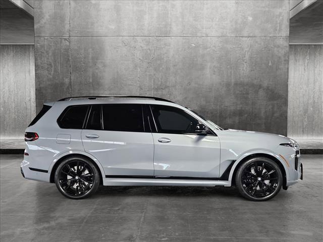 new 2025 BMW X7 car, priced at $115,075