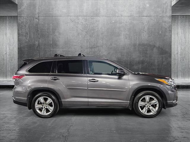 used 2015 Toyota Highlander car, priced at $20,995
