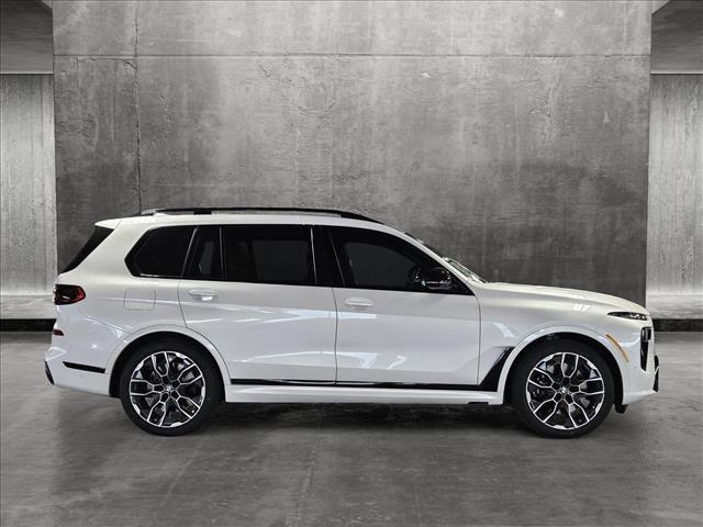 new 2025 BMW X7 car, priced at $125,475