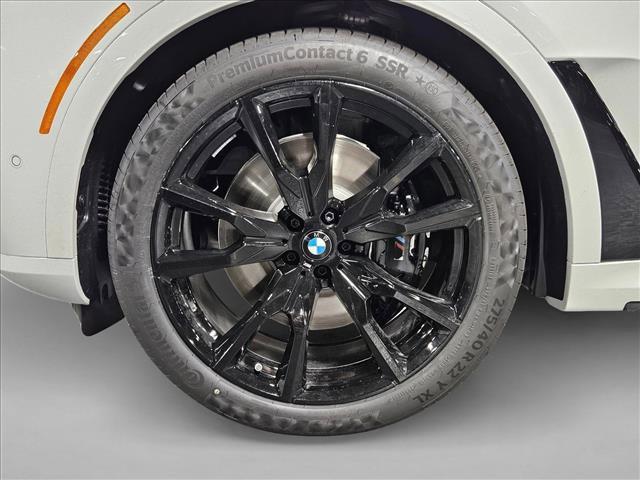 new 2026 BMW X7 car, priced at $102,585