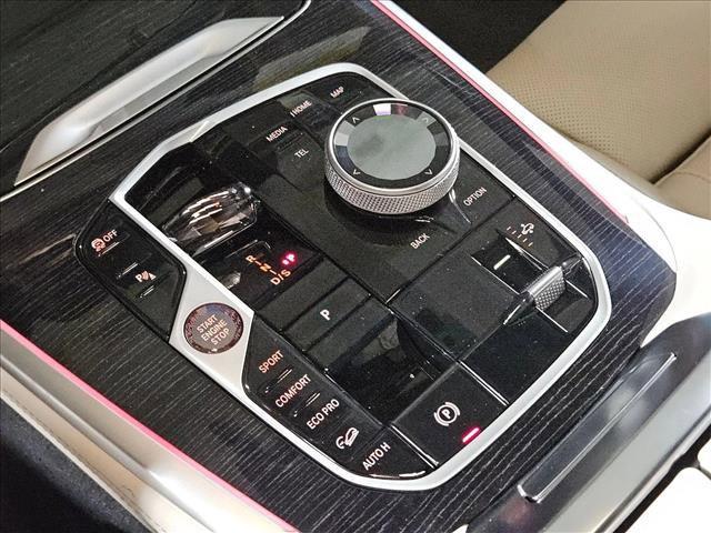 new 2026 BMW X7 car, priced at $102,585