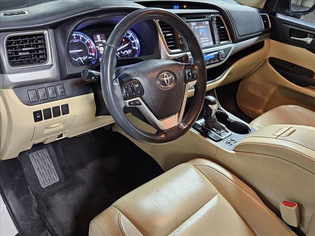 used 2015 Toyota Highlander car, priced at $19,890