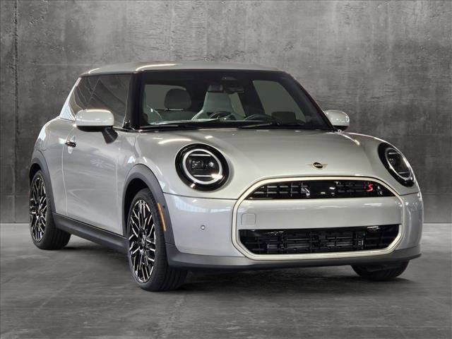 new 2025 MINI Hardtop car, priced at $35,595