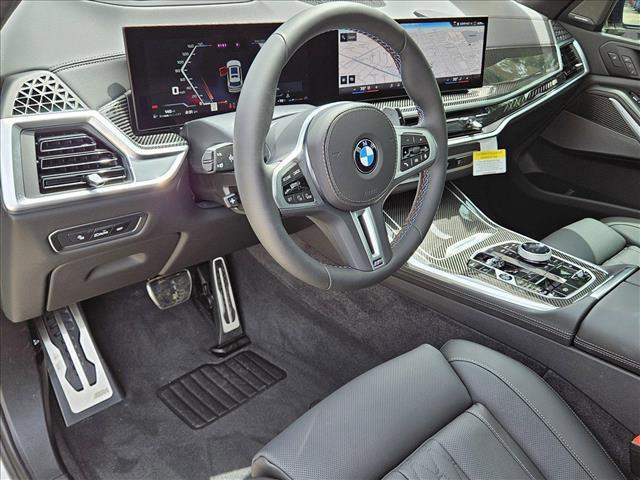 new 2025 BMW X7 car, priced at $119,795